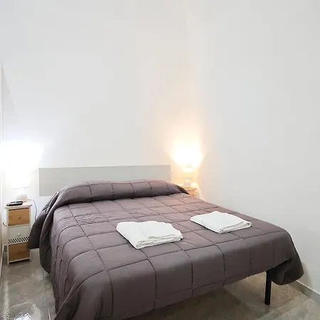 Versi Di Sole 아파트