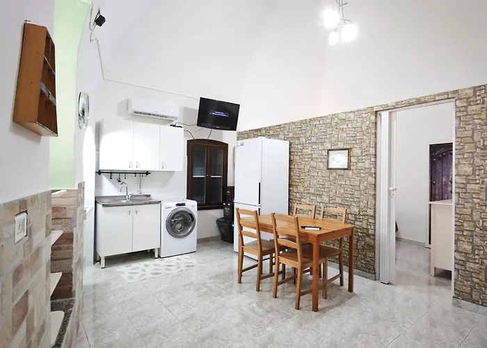 Versi Di Sole * Bari